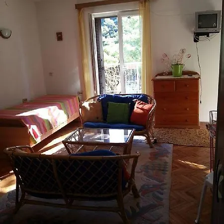 Nyaraló Tatjana *